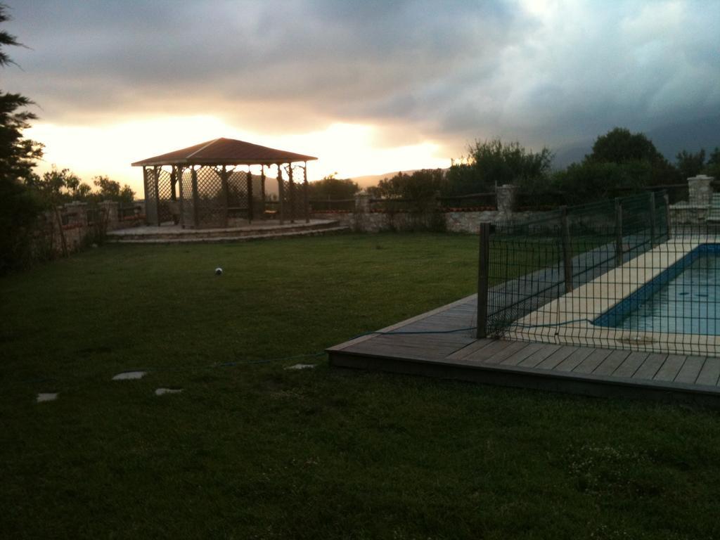 Ellinikón Elaion Guesthouse מראה חיצוני תמונה